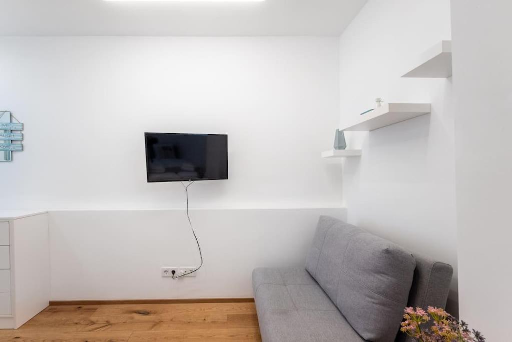 Cozy Studio 5Min To Center By Hm ウィーン エクステリア 写真
